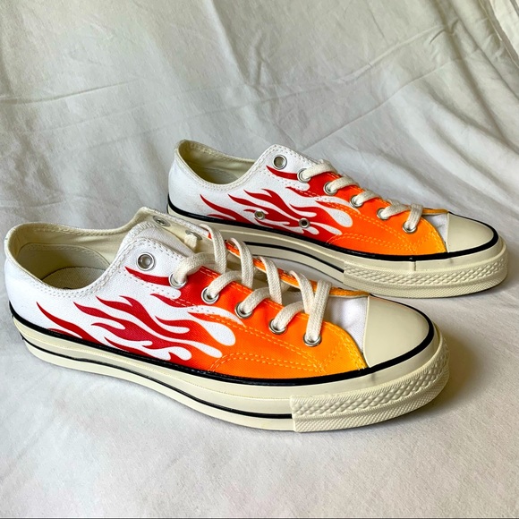 Flame Converse Chuck taylors size 9.5 W 7.5 M